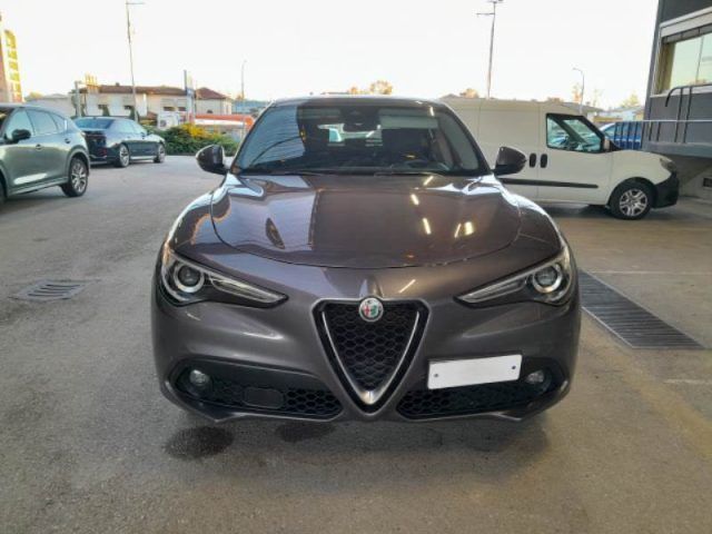 Alfa Romeo Stelvio 2019