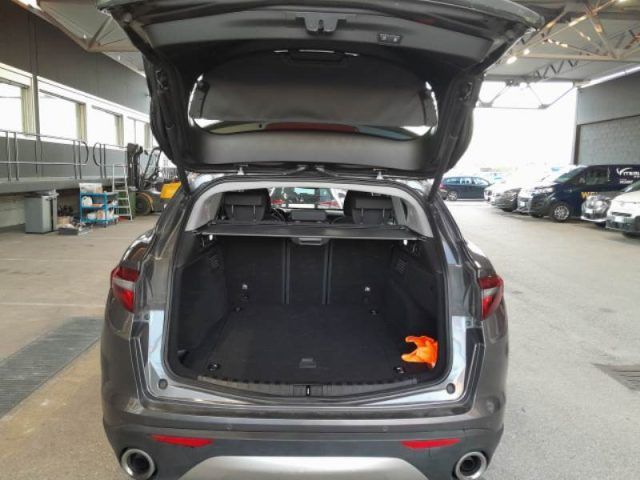 Alfa Romeo Stelvio 2019