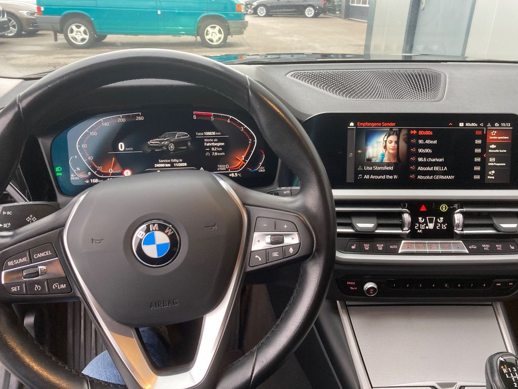 BMW 318 2021