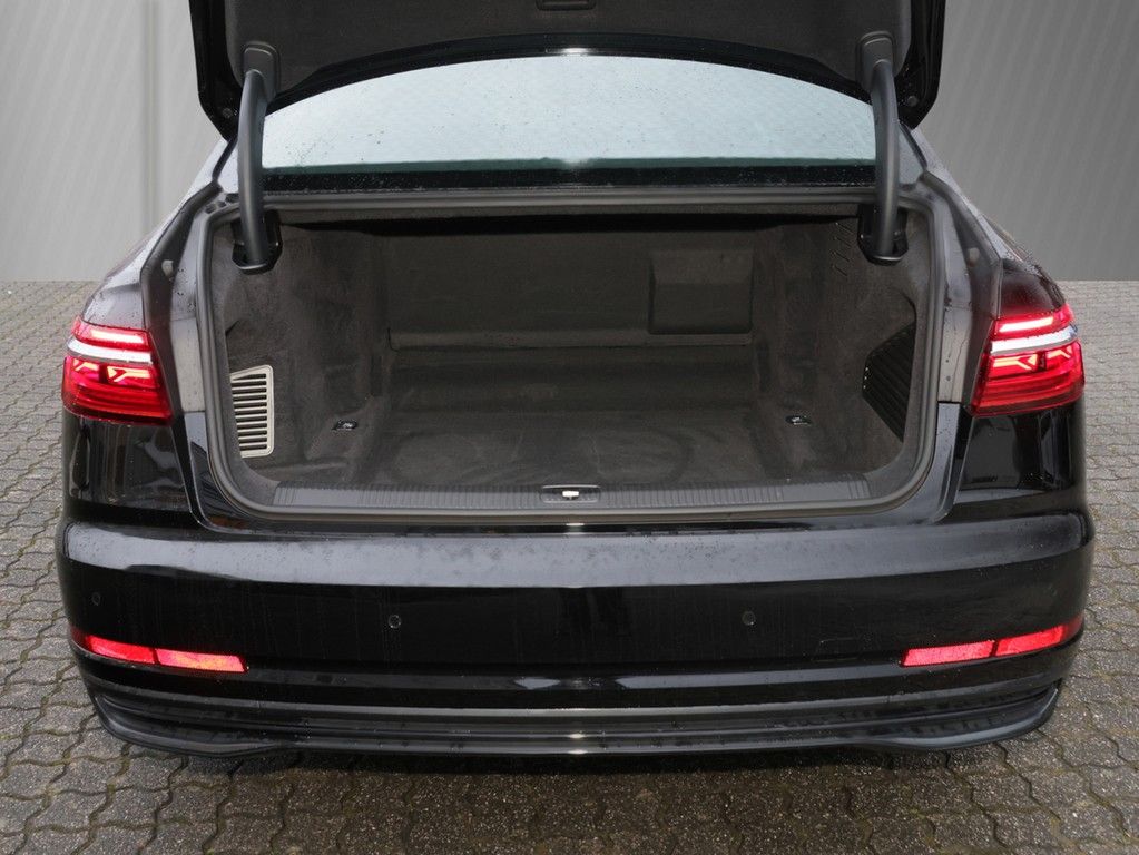 Audi A8 2023