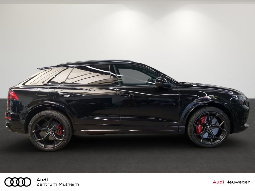 Audi RSQ8 2025