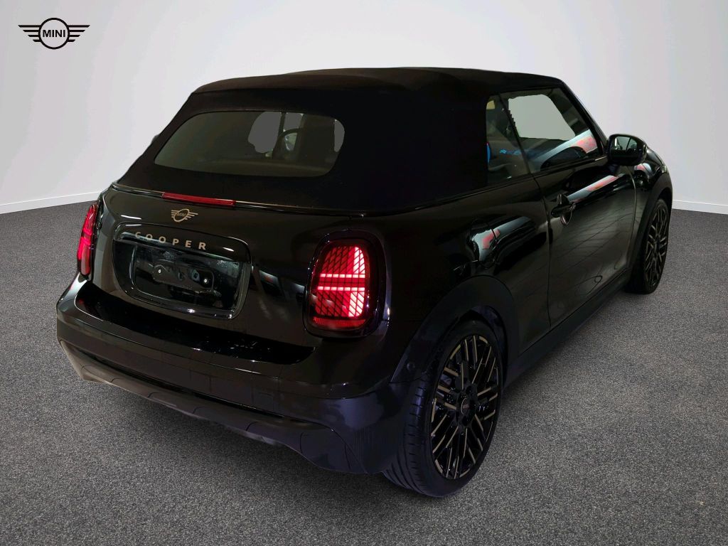 MINI Cooper Cabrio 2024