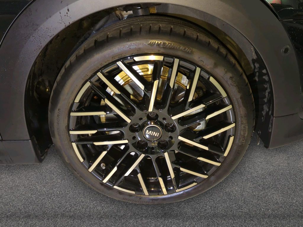 MINI Cooper Cabrio 2024