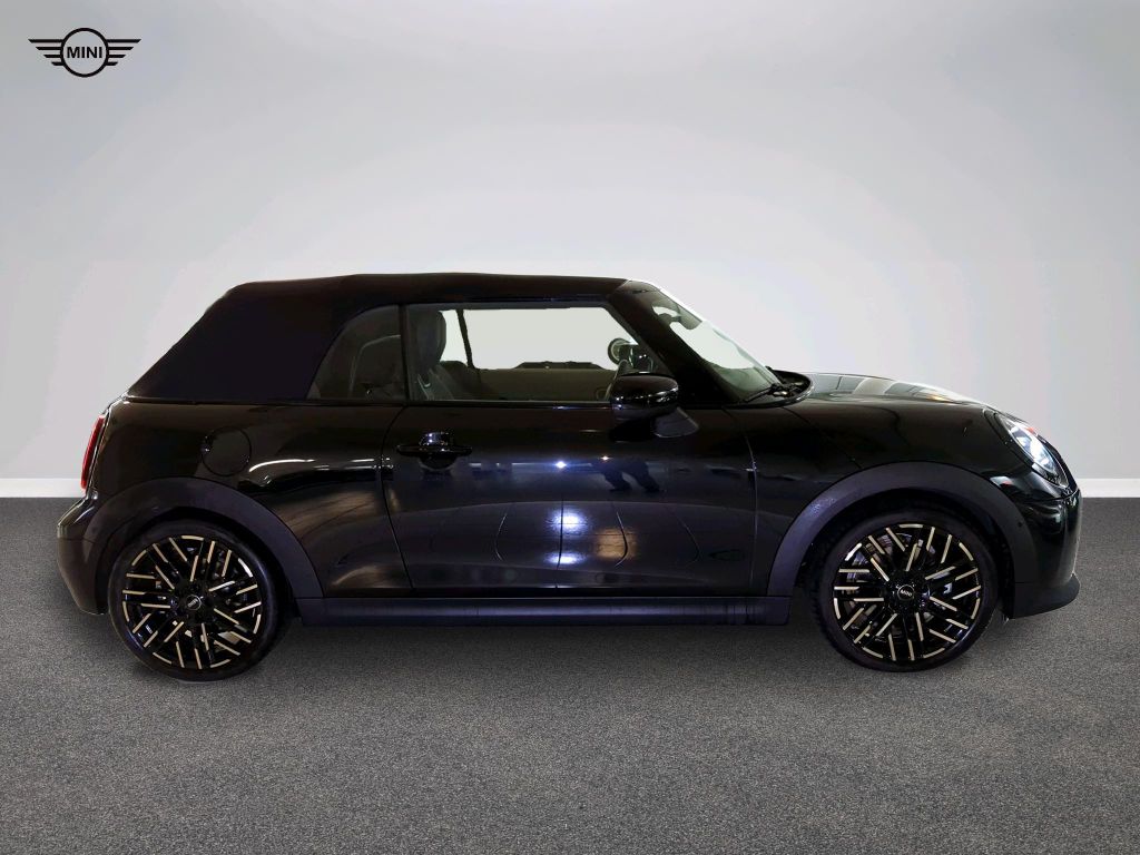MINI Cooper Cabrio 2024