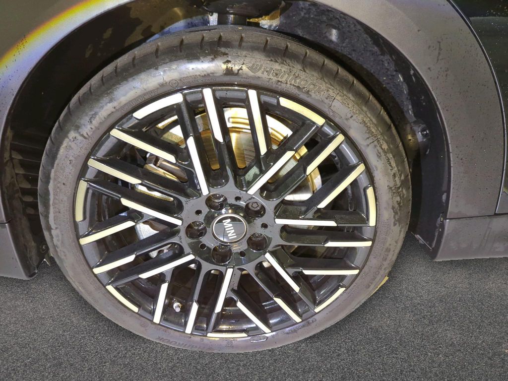 MINI Cooper Cabrio 2024