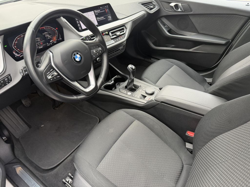 BMW 116 2022