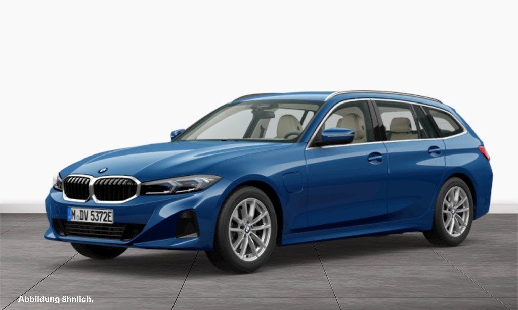 BMW 330 2022