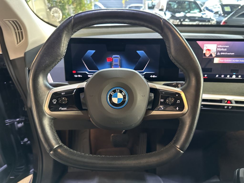 BMW iX 2023
