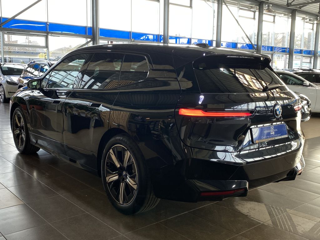 BMW iX 2023