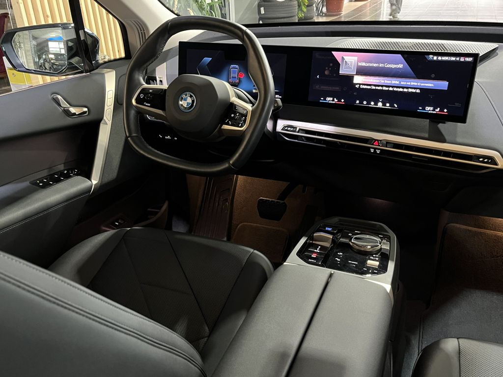 BMW iX 2023