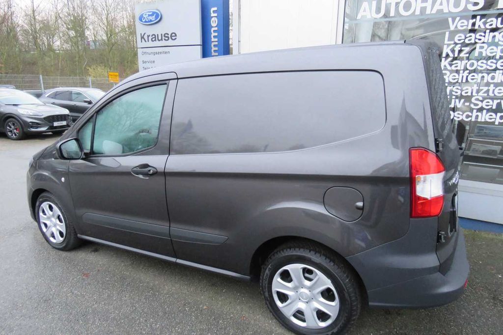 Ford Transit Courier 2022