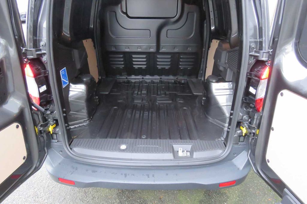 Ford Transit Courier 2022