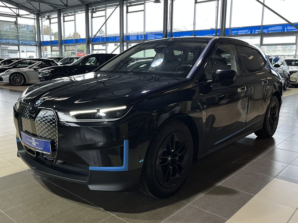 BMW iX 2023