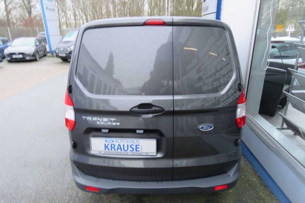 Ford Transit Courier 2022