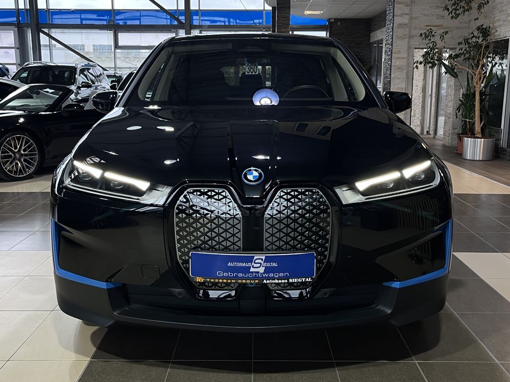 BMW iX 2023