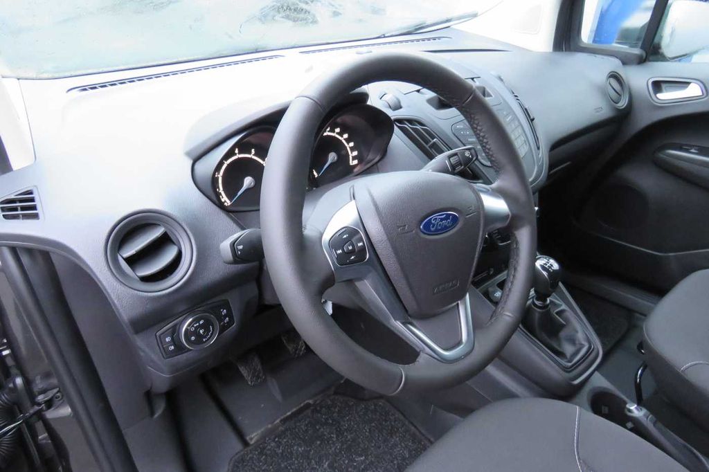 Ford Transit Courier 2022