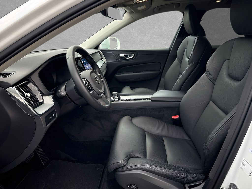 Volvo XC60 2025