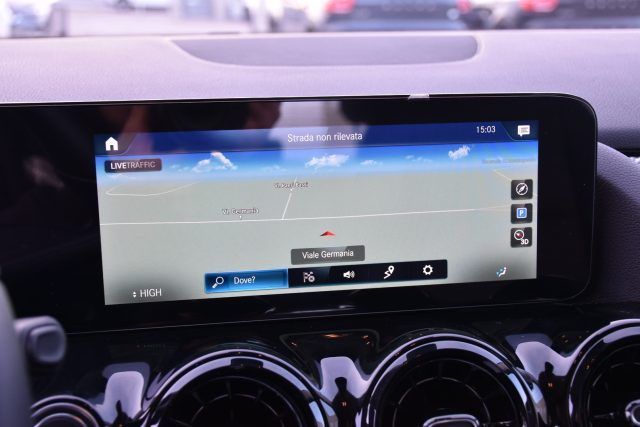 Mercedes-Benz GLA 200 2022