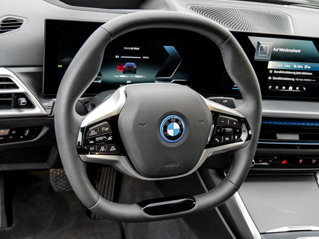 BMW i4 2025