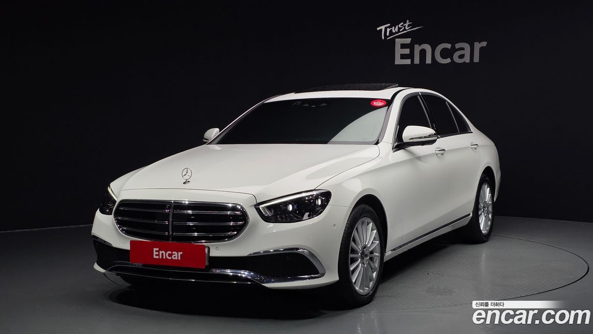 Mercedes-Benz E-Class 2023