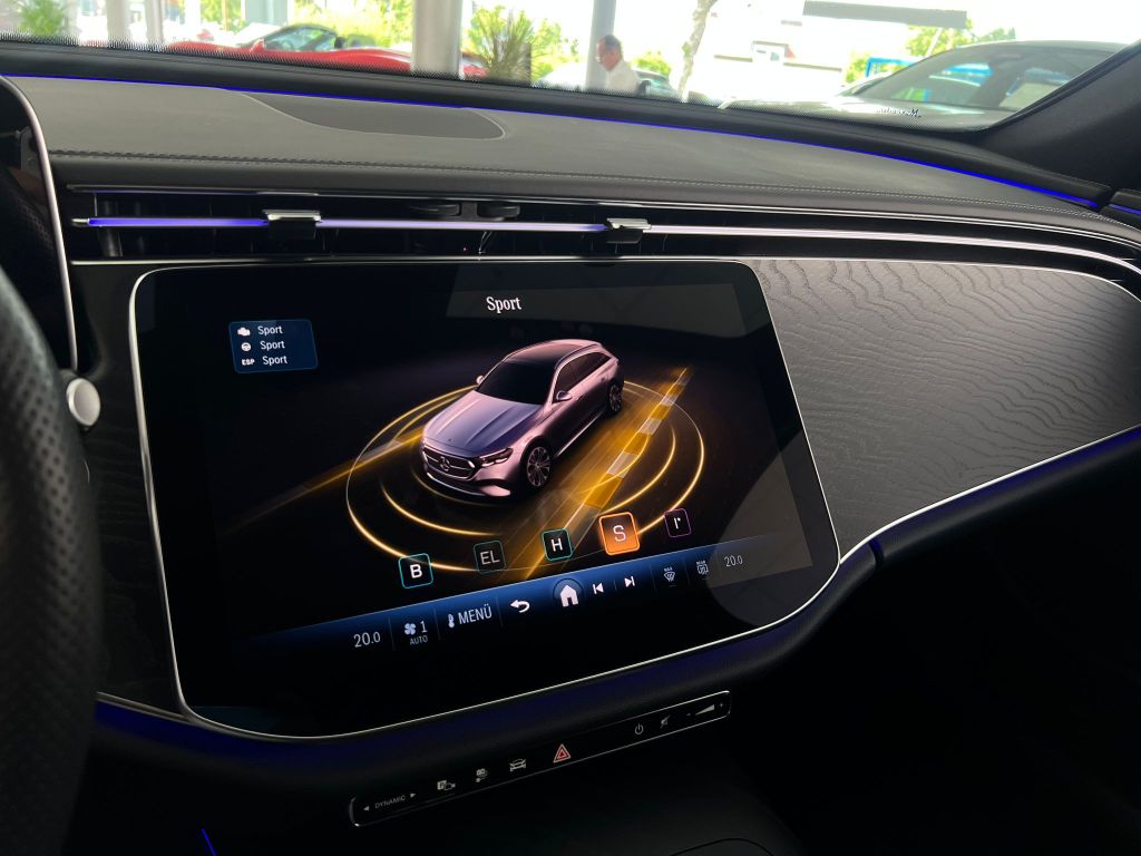 Mercedes-Benz E 300 2024