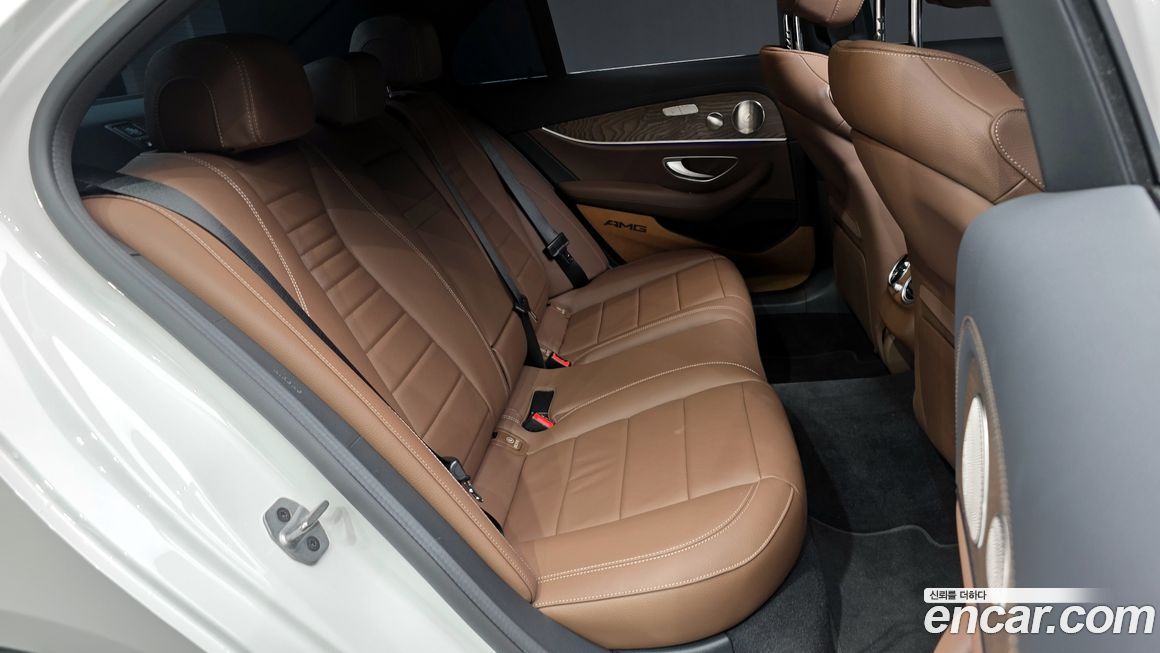 Mercedes-Benz E-Class 2023