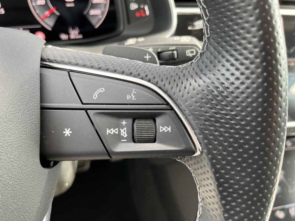 Audi SQ8 2022