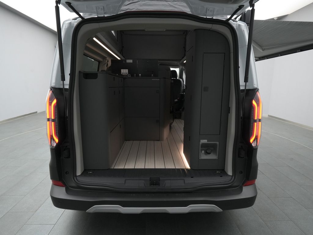 Ford Tourneo Custom 2025