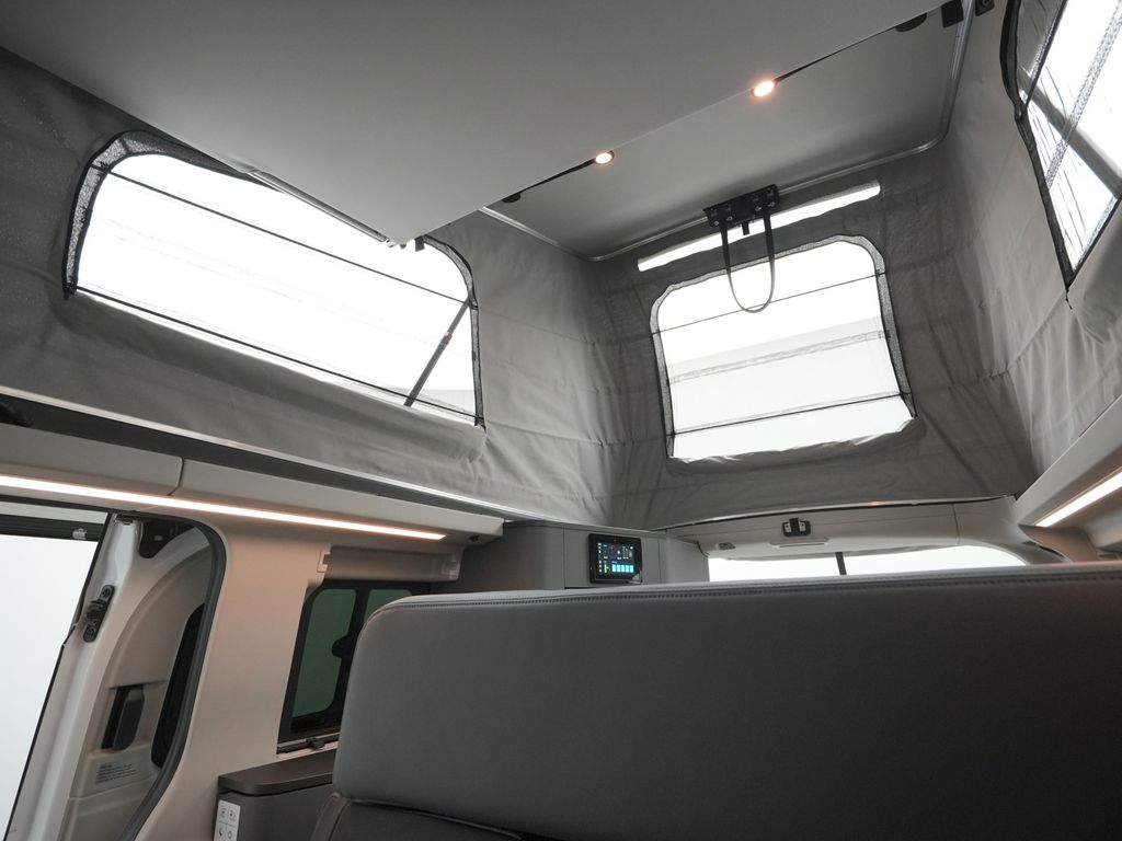 Ford Tourneo Custom 2025