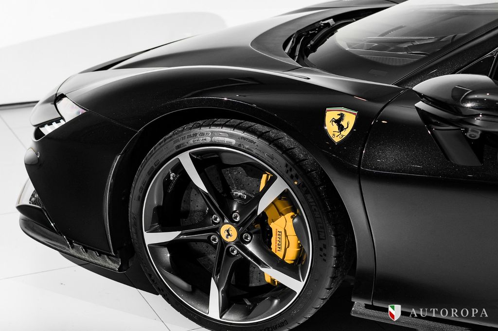 Ferrari SF90 2024