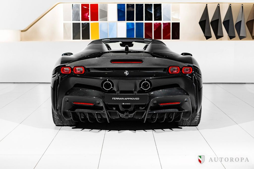 Ferrari SF90 2024