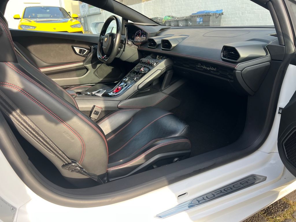 Lamborghini Huracán 2016