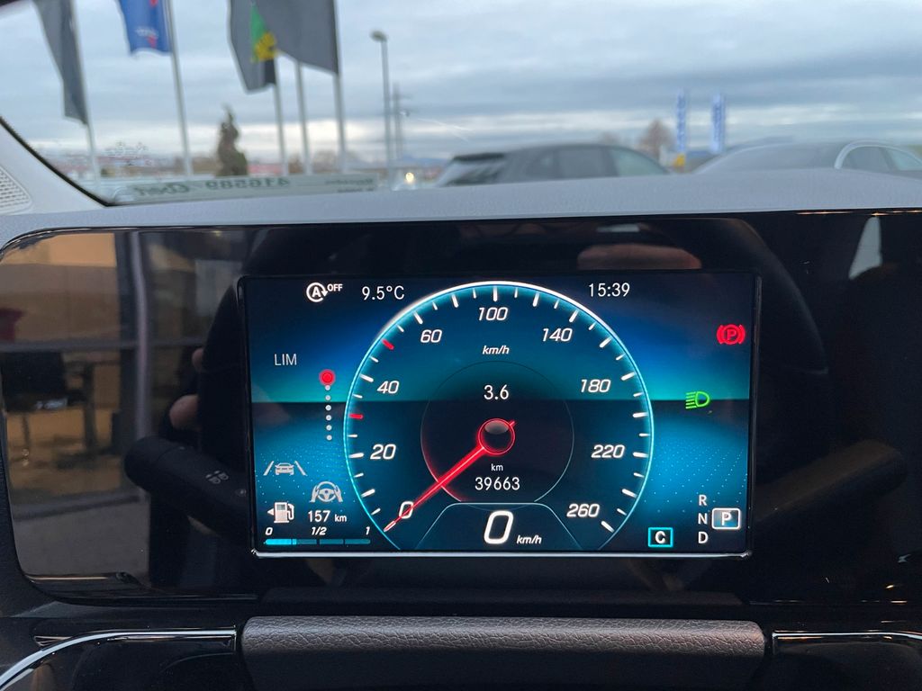 Mercedes-Benz B 200 2022