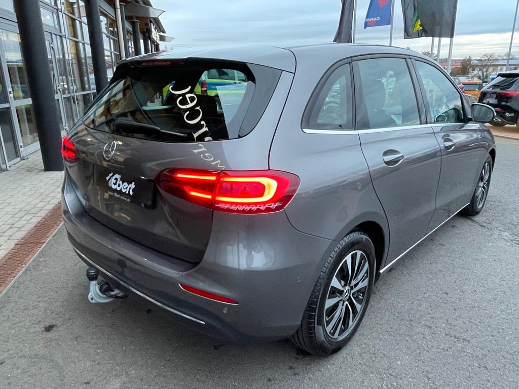 Mercedes-Benz B 200 2022