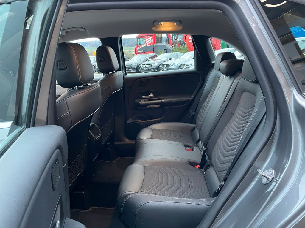 Mercedes-Benz B 200 2022