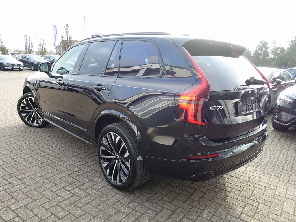 Volvo XC90 2025