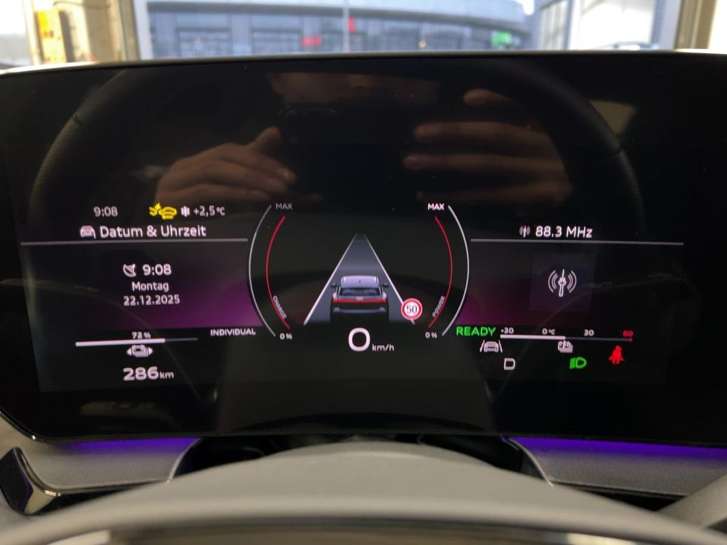 Audi SQ6 e-tron 2025