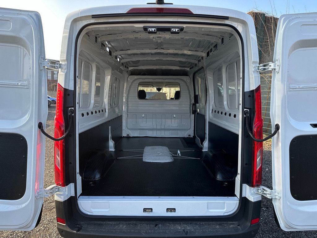 Maxus Deliver 9 2025