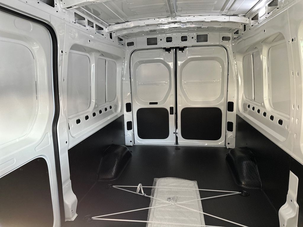 Maxus Deliver 9 2025