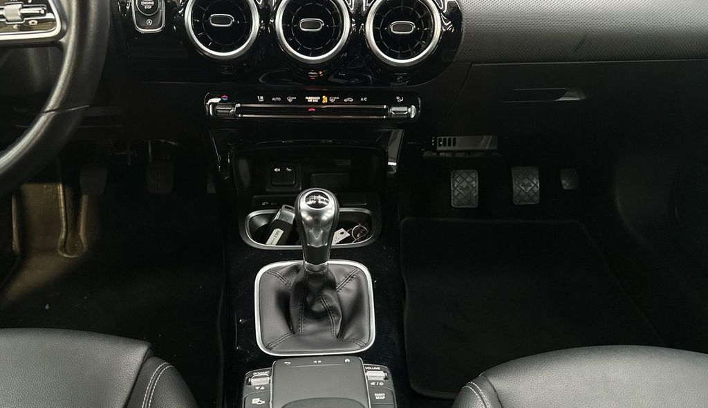 Mercedes-Benz A 180 2022