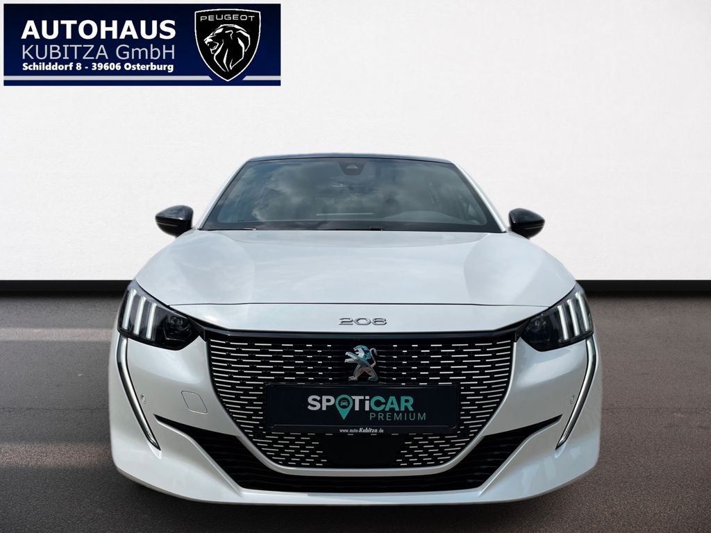 Peugeot 208 2021