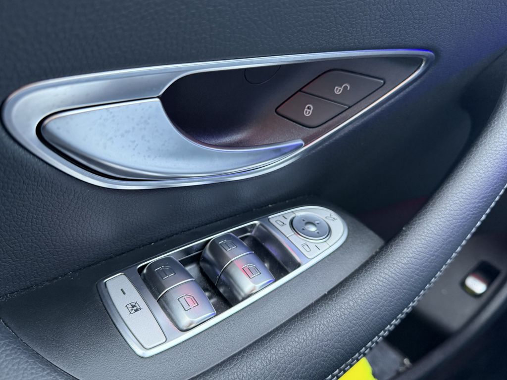 Mercedes-Benz E 300 2023