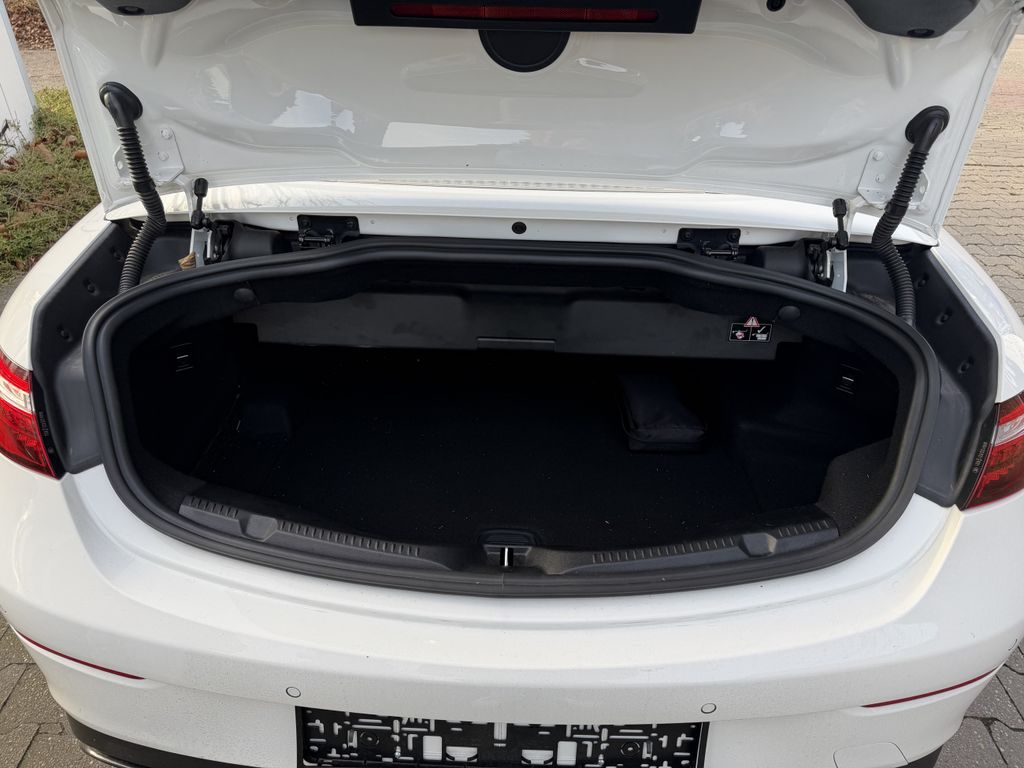 Mercedes-Benz E 300 2023