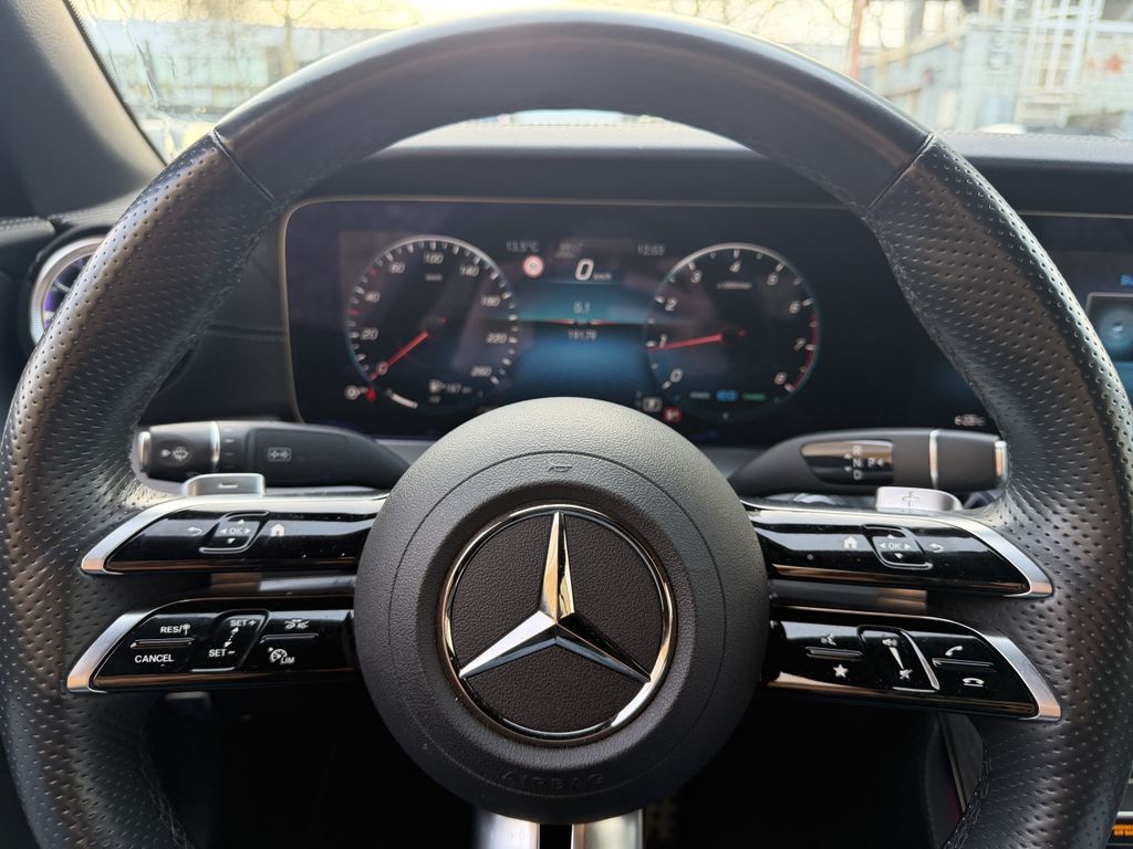 Mercedes-Benz E 300 2023