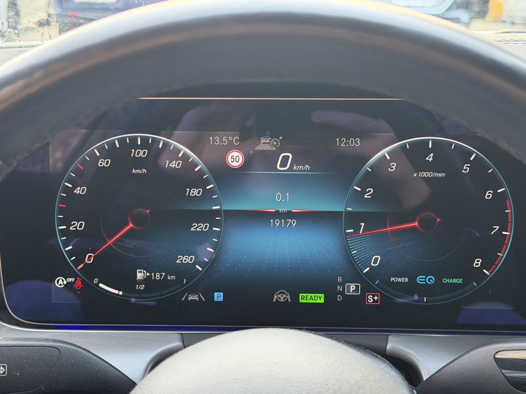 Mercedes-Benz E 300 2023