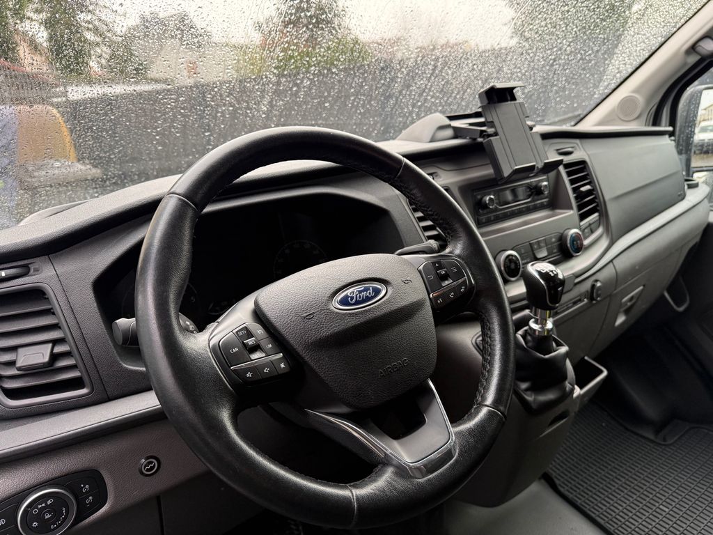 Ford Transit 2021
