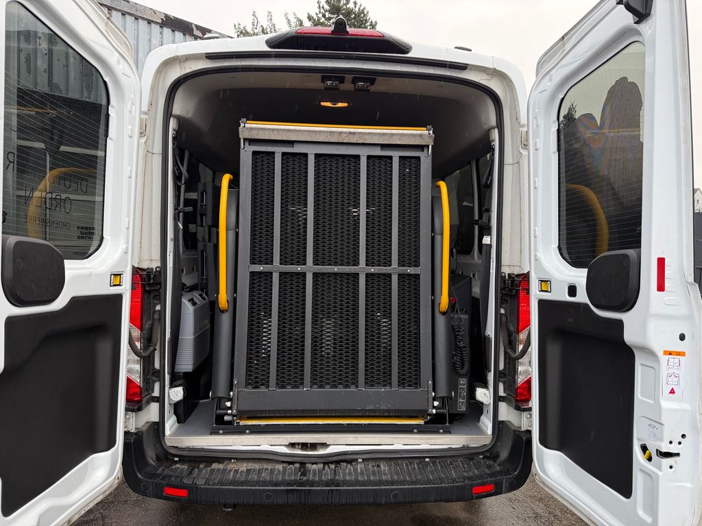 Ford Transit 2021