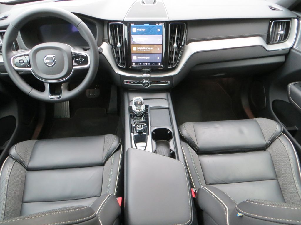 Volvo XC60 2022