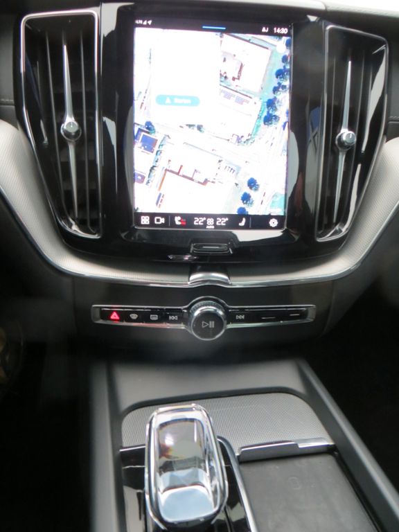 Volvo XC60 2022