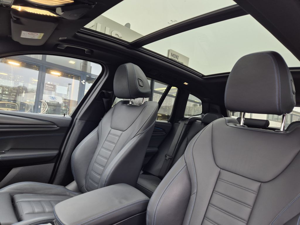 BMW iX3 2024